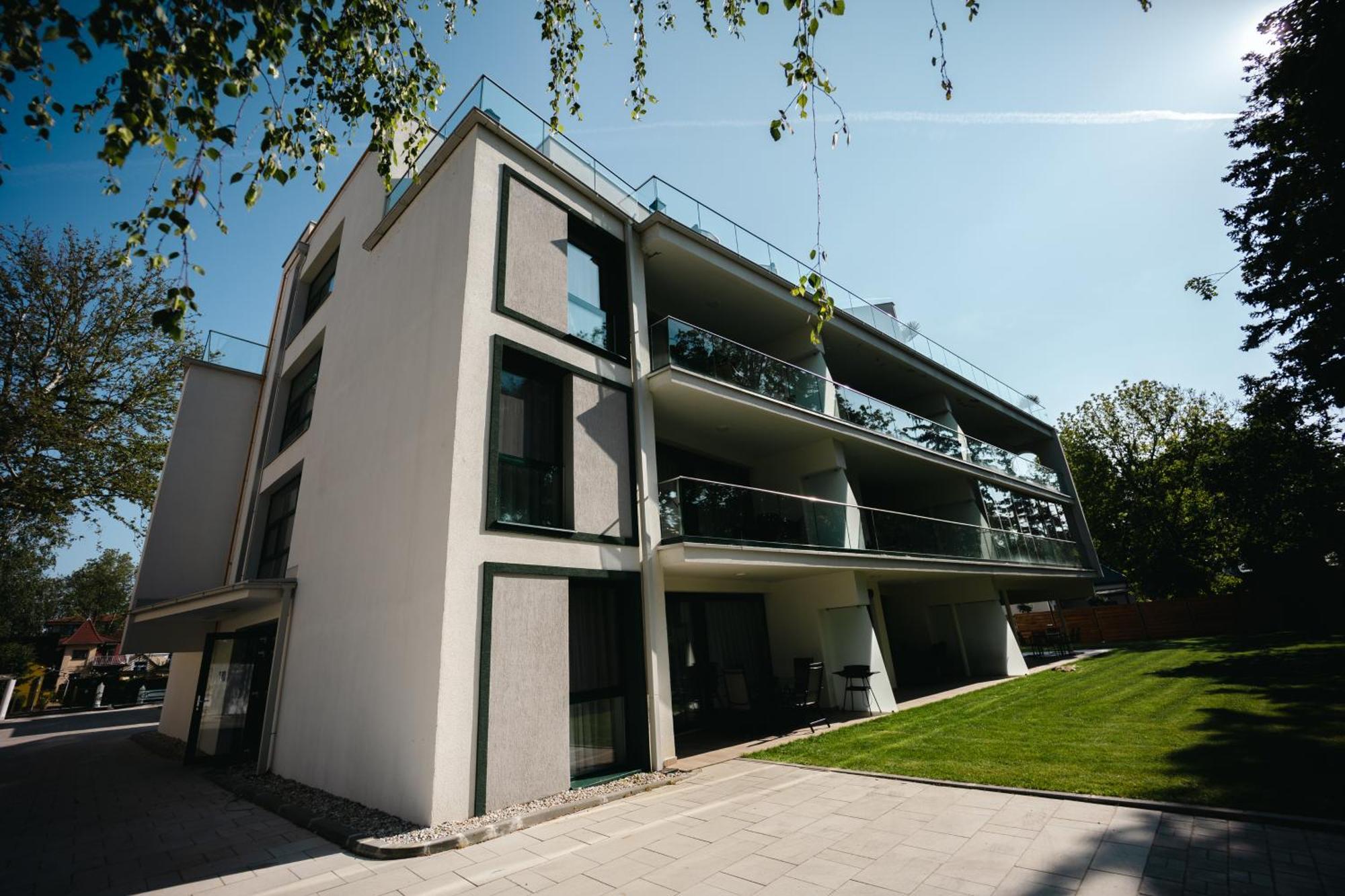Villa Bauhaus Labi Garden Wellness Apartman Siófok Exterior foto